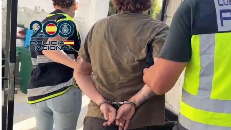 El fugitivo de los tatuajes, cazado por los negocios online que hacía con chinos desde su guarida