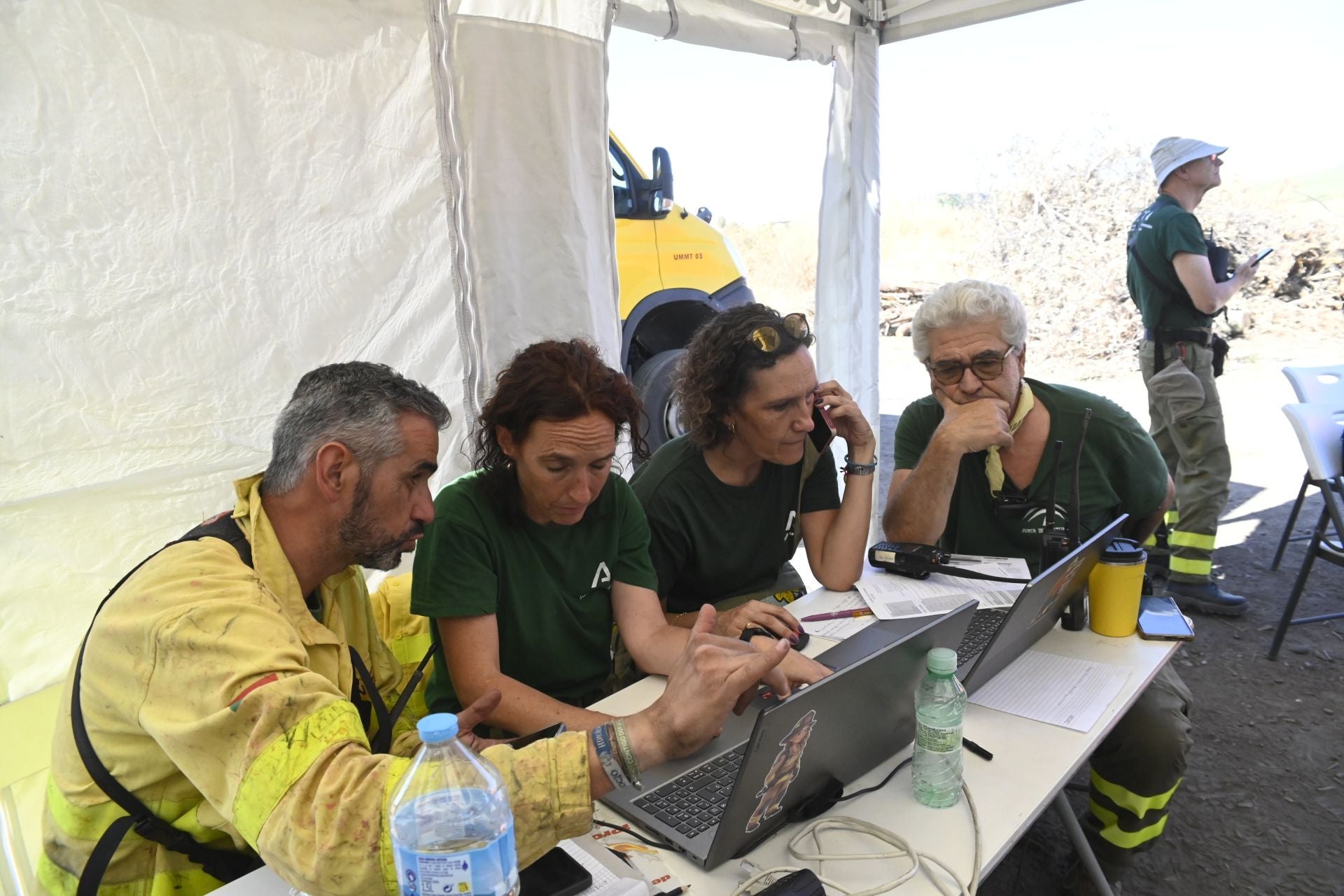 Las mejores imágenes del centro de operaciones para el incendio en la Sierra de Córdoba