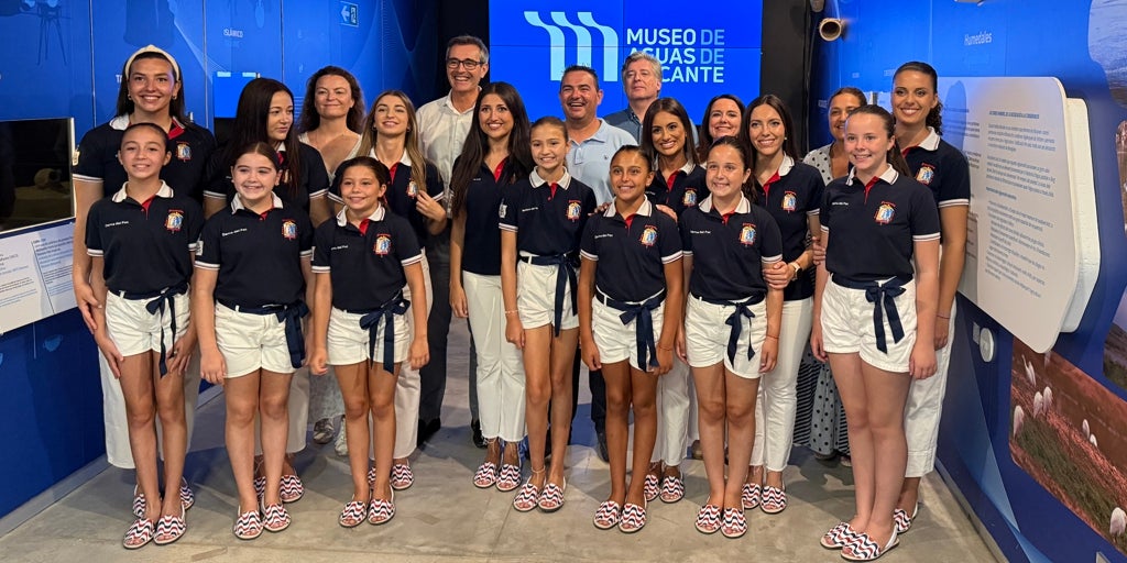El Museo de Aguas de Alicante recibe en sus instalaciones a las Bellezas del Fuego de Alicante 2025 y a sus Damas de Honor