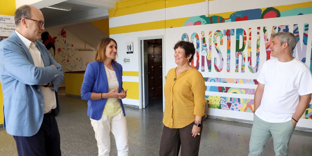Educación invierte más de 20 millones en mejorar y reformar 300 colegios