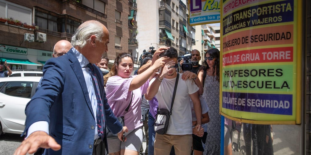 El Ministerio de Justicia hace gestiones para impedir que el hijo de Juana Rivas vuelva a Italia