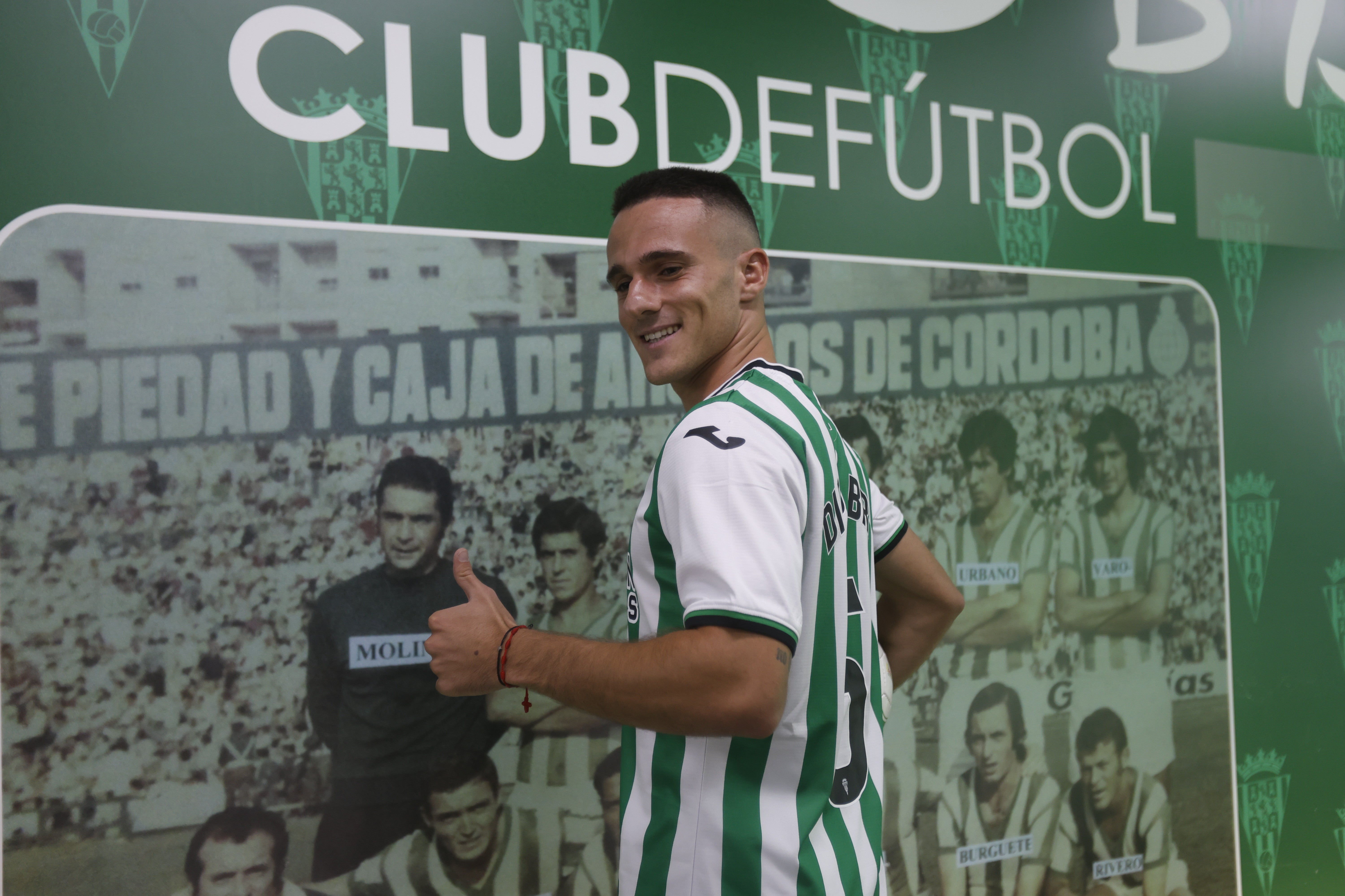 Las mejores imágenes de la presentación de Kevin Medina, Dani Requena y Diego Bri con el Córdoba CF