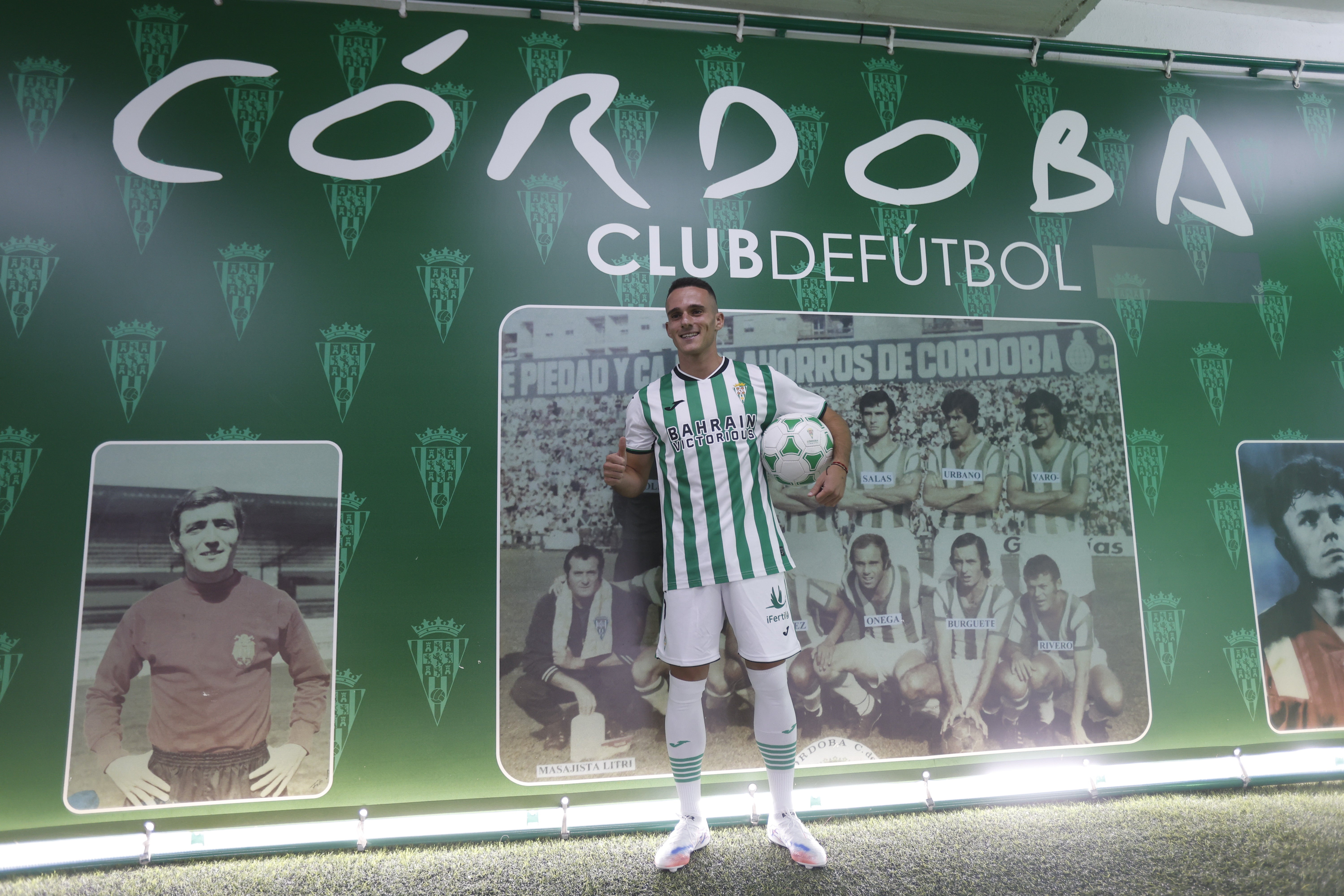 Las mejores imágenes de la presentación de Kevin Medina, Dani Requena y Diego Bri con el Córdoba CF