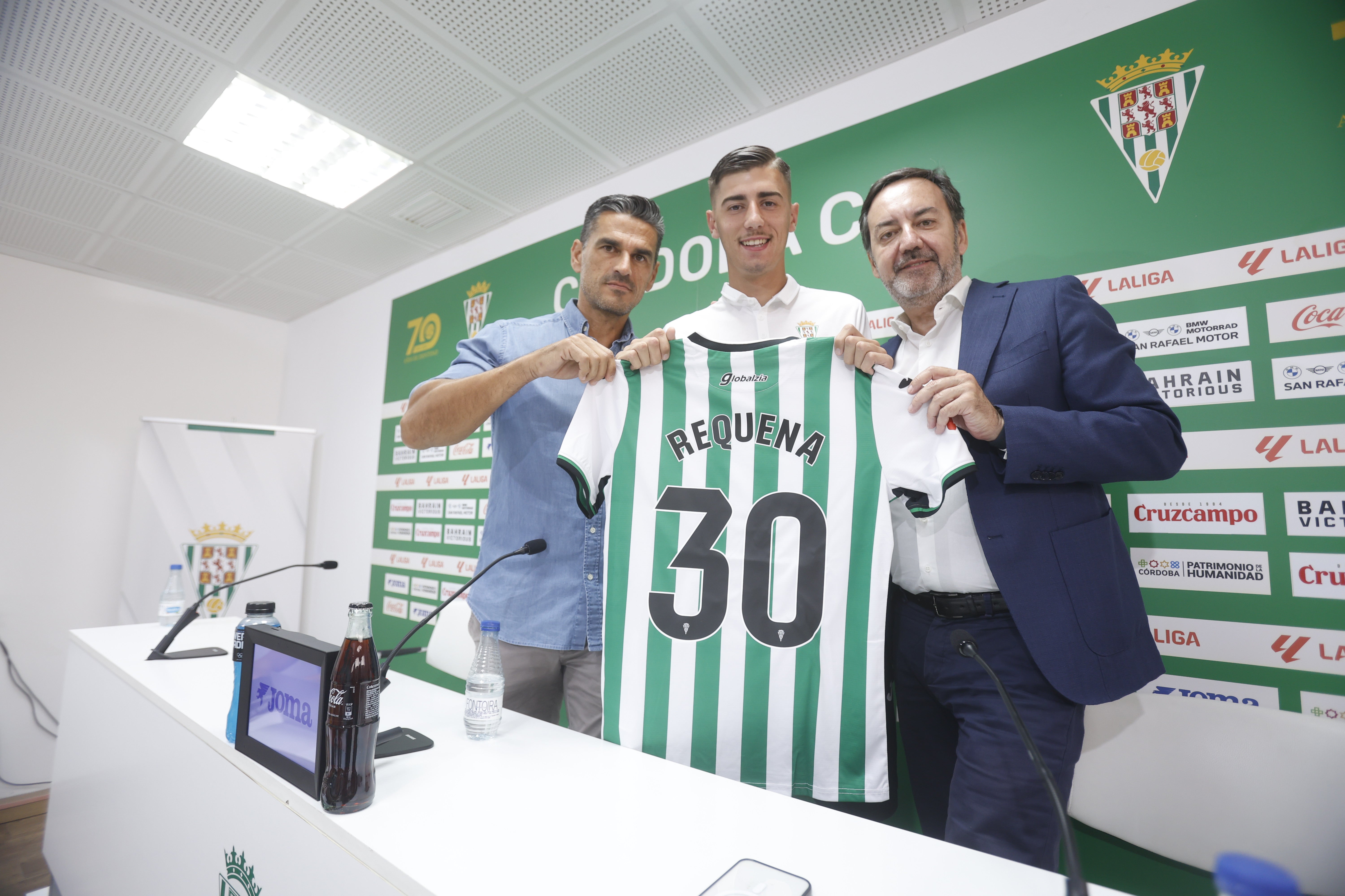 Las mejores imágenes de la presentación de Kevin Medina, Dani Requena y Diego Bri con el Córdoba CF