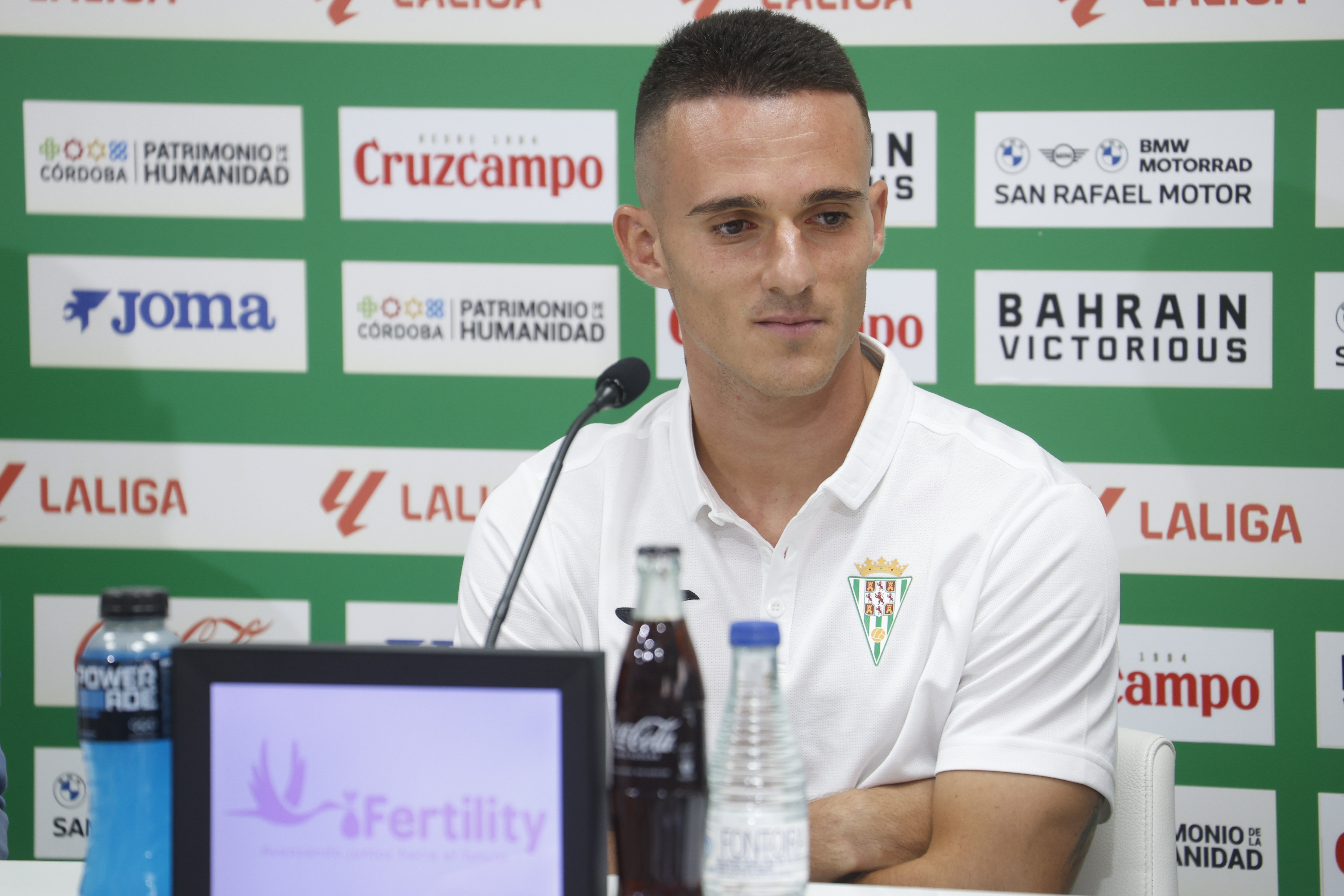 Las mejores imágenes de la presentación de Kevin Medina, Dani Requena y Diego Bri con el Córdoba CF