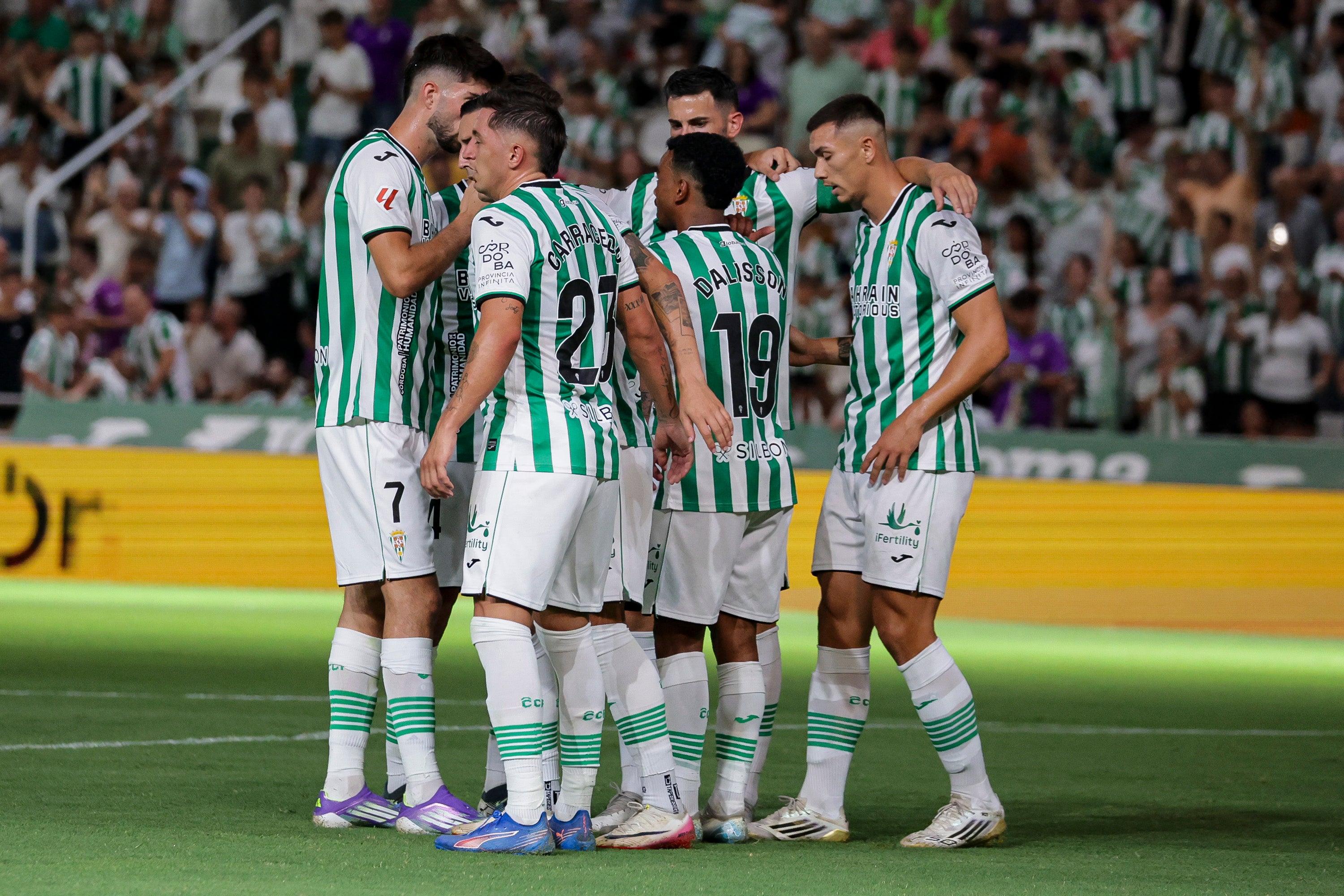 Las imágenes del ambientazo en el Arcángel en el Córdoba CF-Real Betis