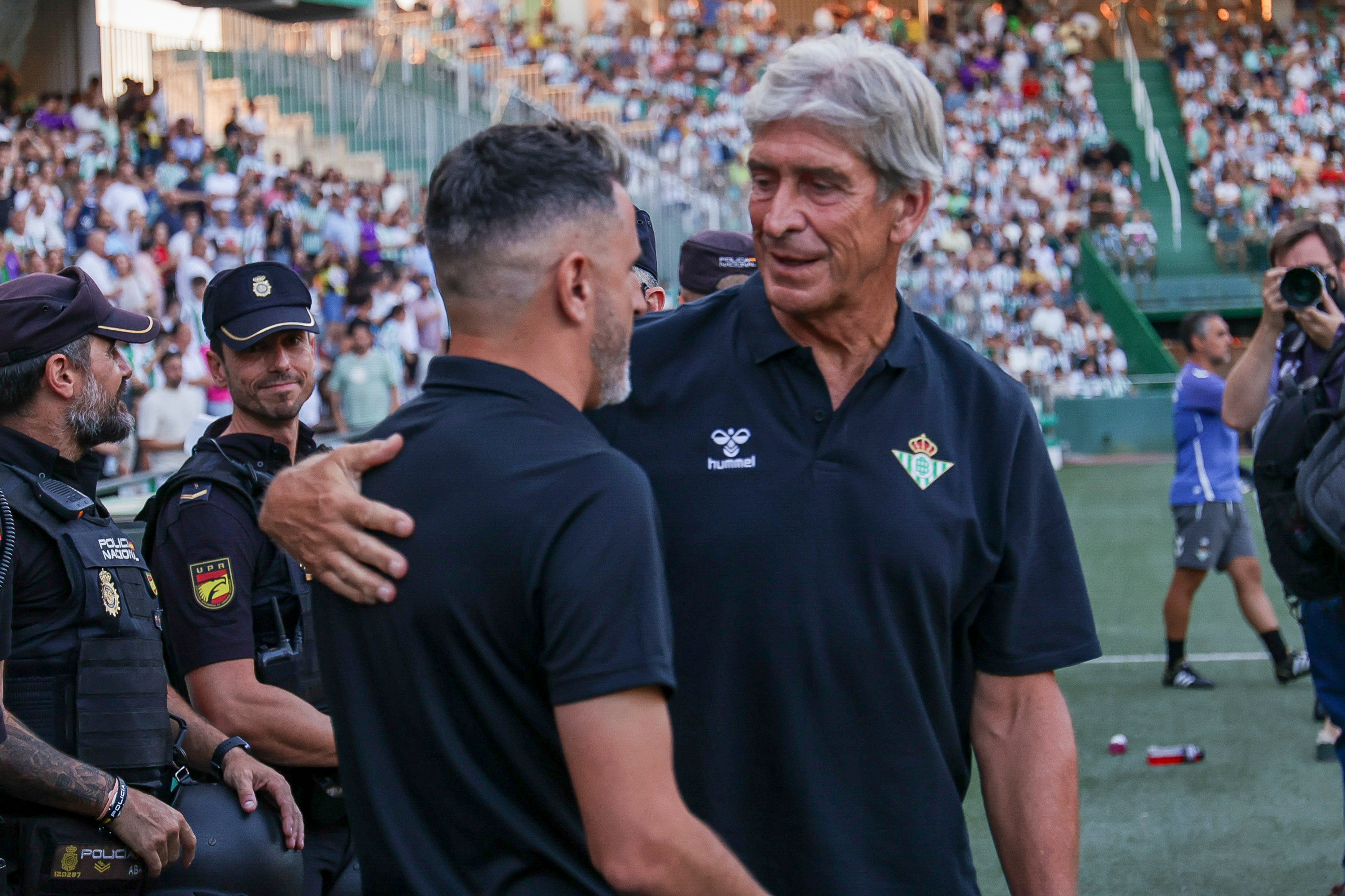 Las imágenes del ambientazo en el Arcángel en el Córdoba CF-Real Betis