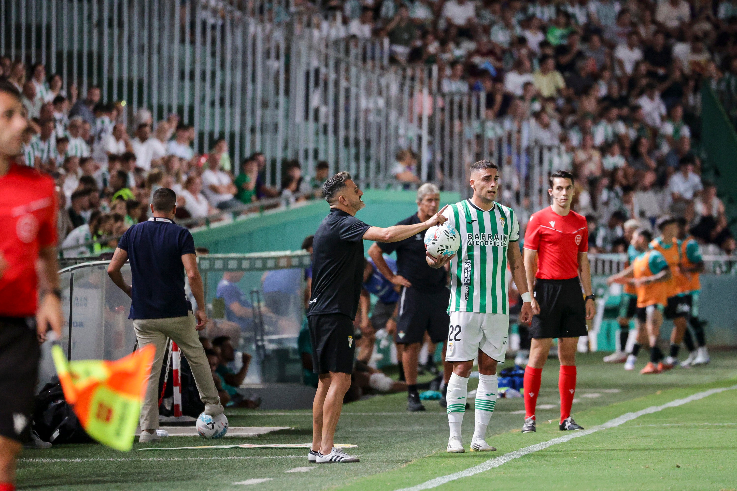 Las imágenes del ambientazo en el Arcángel en el Córdoba CF-Real Betis