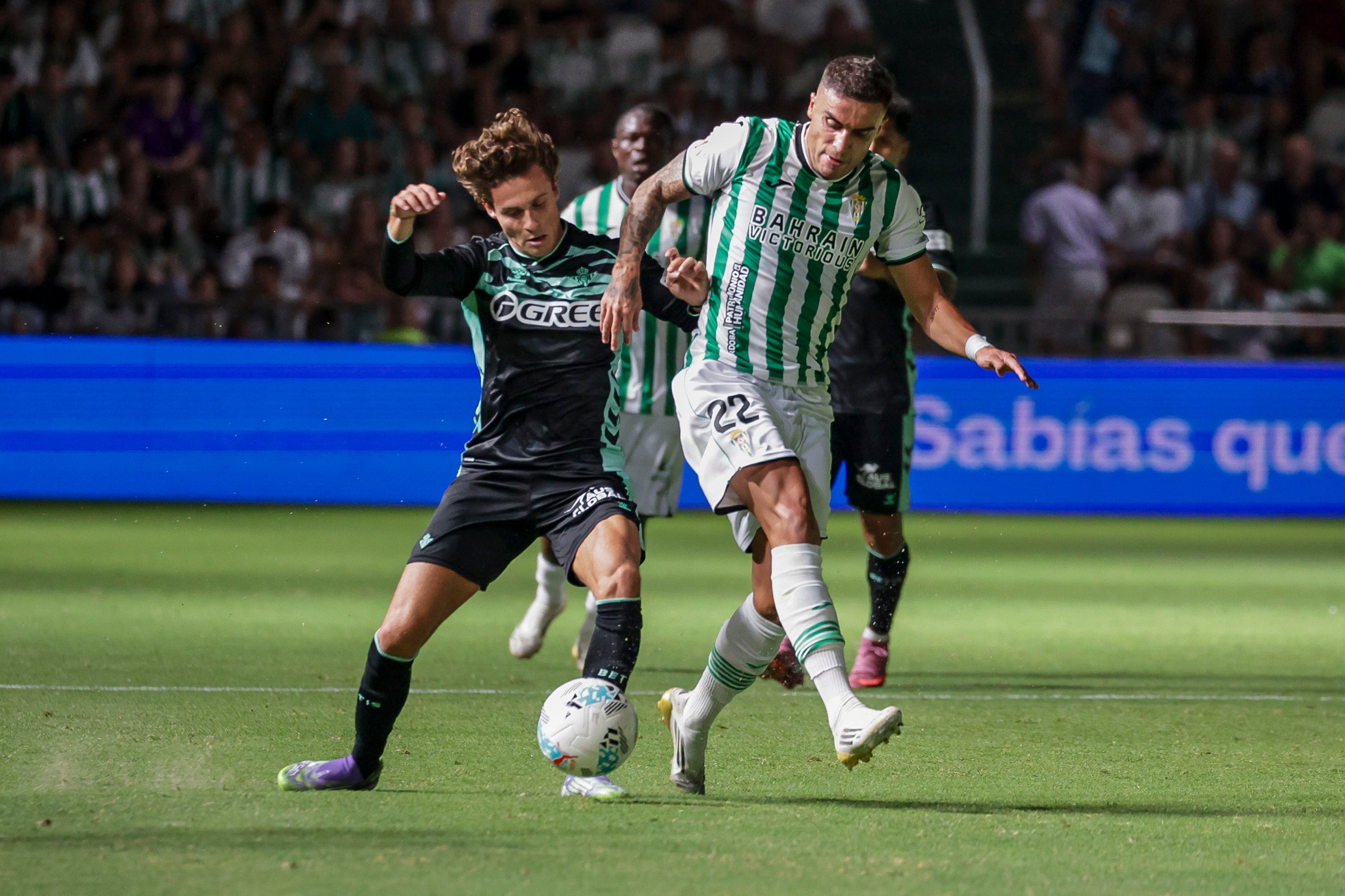 Las imágenes del ambientazo en el Arcángel en el Córdoba CF-Real Betis