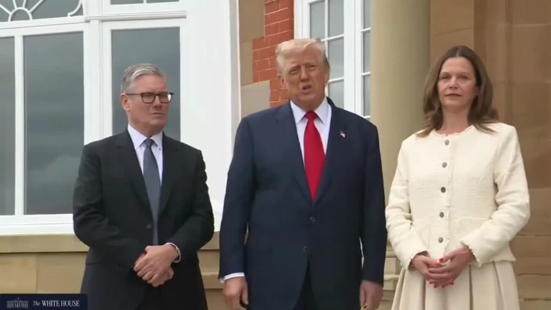 Trump recibe a Starmer y reduce el plazo a Putin para llegar a un alto el fuego