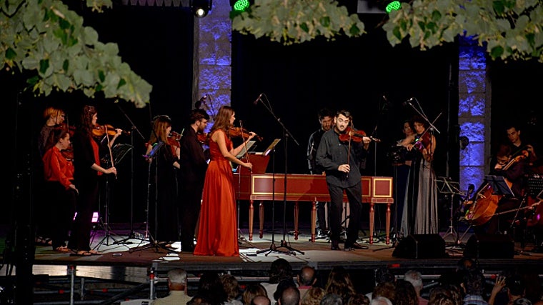 Una de las actuaciones del festival Buenas Noches 2024