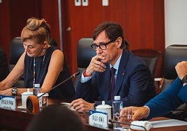 El  órdago de Illa a Azcón, retándole a admitir que Cataluña salvó las pinturas de Sijena: «Agradece que el MNAC las preservase. Si no, no existirían»