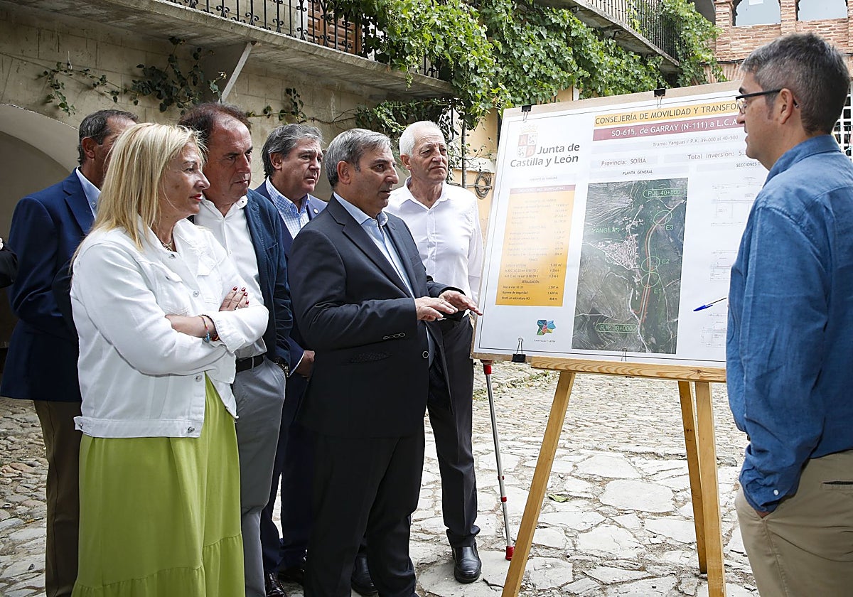 El consejero de Movilidad, José Luis Sanz Merino, en la presentación del proyecto de la variante