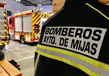 Apagado el incendio en una planta de reciclaje de Mijas que obligó a los vecinos a confinarse