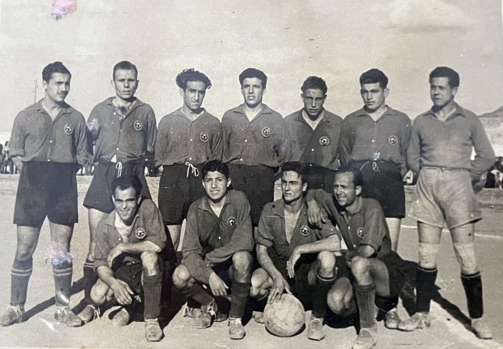 Así fue la construcción del campo de fútbol Carlos III de Toledo en los años 50
