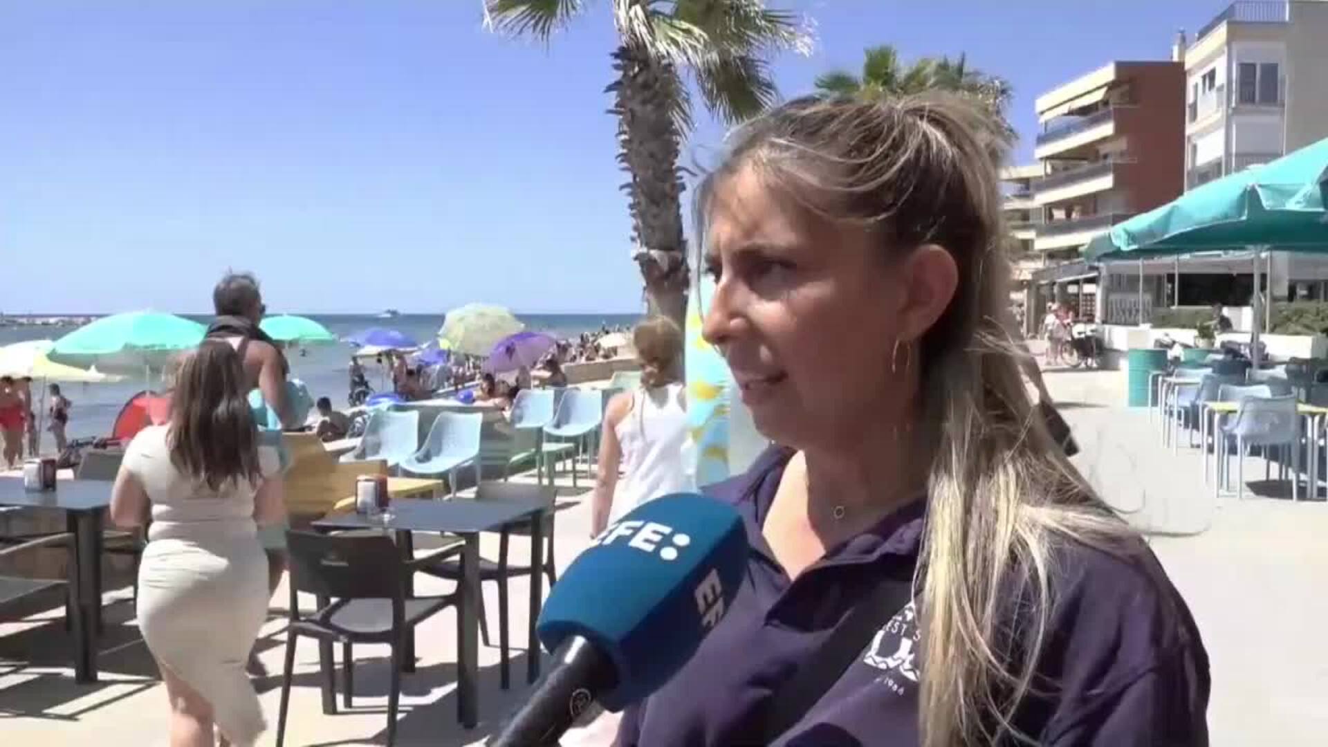 Un turista alemán de 54 años muere ahogado en una playa de Cambrils ...