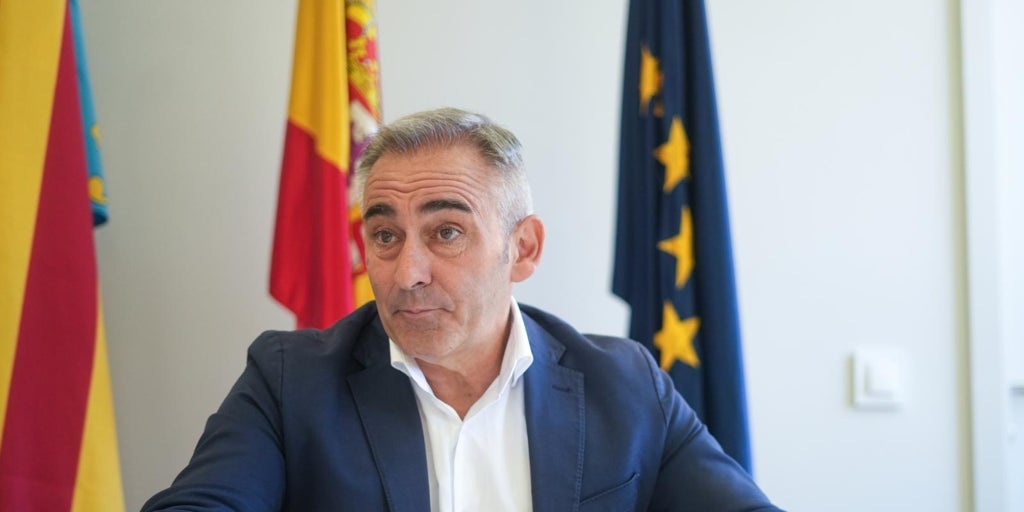 El consejero valenciano de Agricultura: «Trump es un contratiempo, Sánchez es un problema permanente»