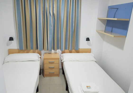 Habitación de uno de los alojamientos que la Junta de Andalucía ofrece a estudiantes y trabajadores