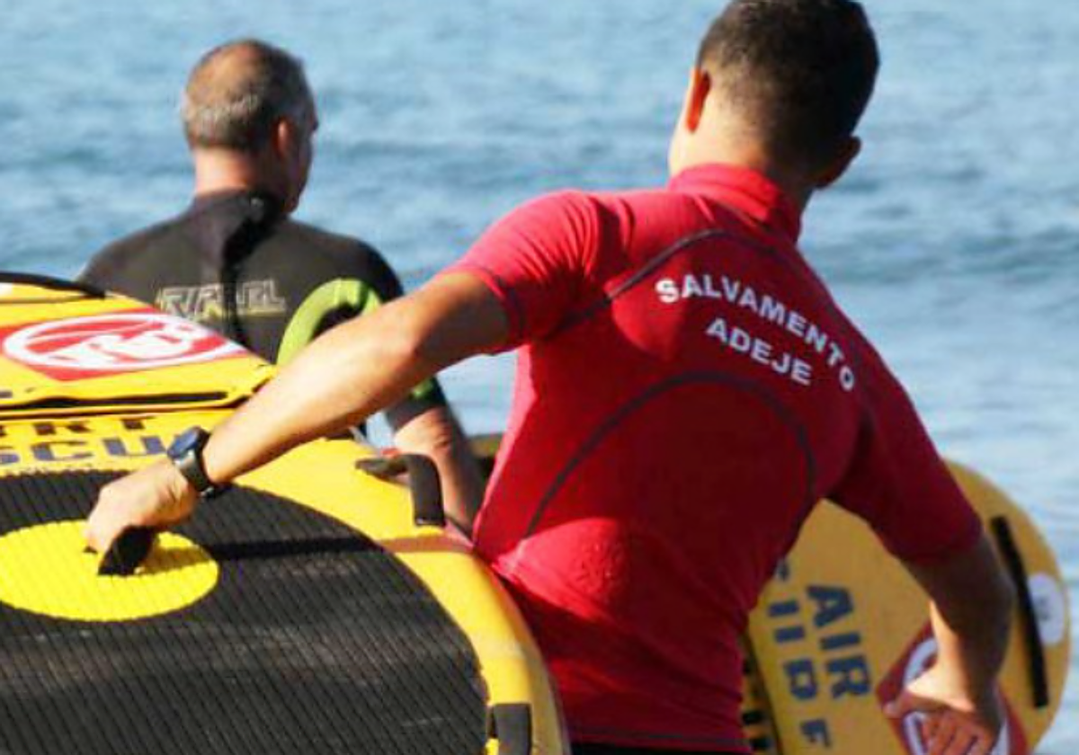 Servicio de socorrismo de Adeje en foto de archivo