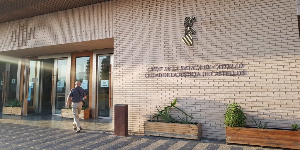 A prisión por robar en comercios de Castellón y allanar una casa para llevarse tabaco y un mechero