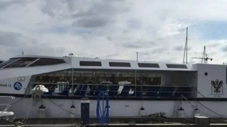 La Diputación de Toledo realizará una tasación para la venta del barco que sigue varado en Ribadeo