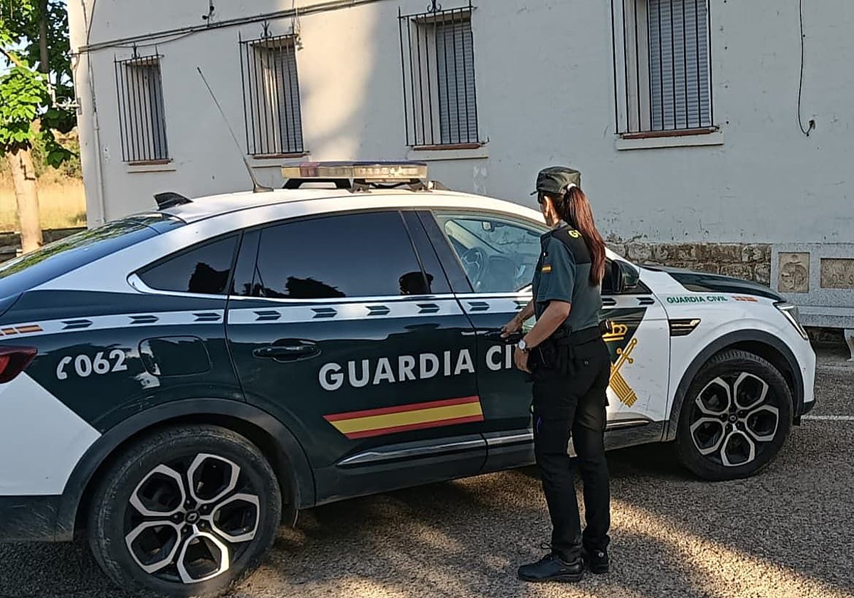 Localizan en buen estado a un menor de ocho años en Tordesillas cuatro horas después de ser dejado solo en la calle por su padre