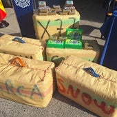 Imágenes de la droga y armas incautadas por la Policía Nacional en Almería