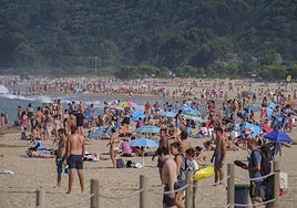 El pueblo de Cantabria que muchos comparan ya con Benidorm por la llegada masiva de turistas: dónde está y cómo llegar