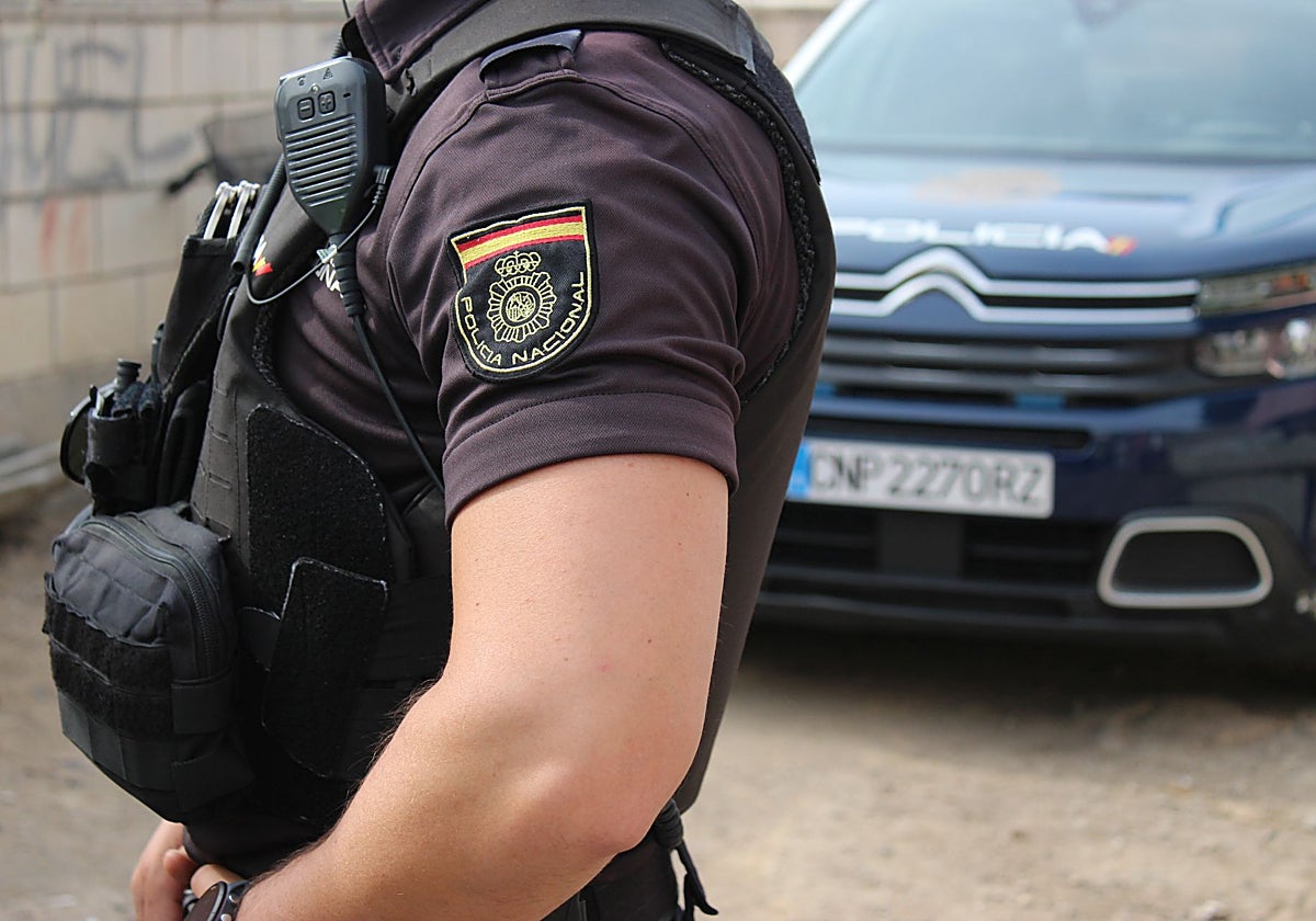 Imagen de archivo de un agente de Policía Nacional