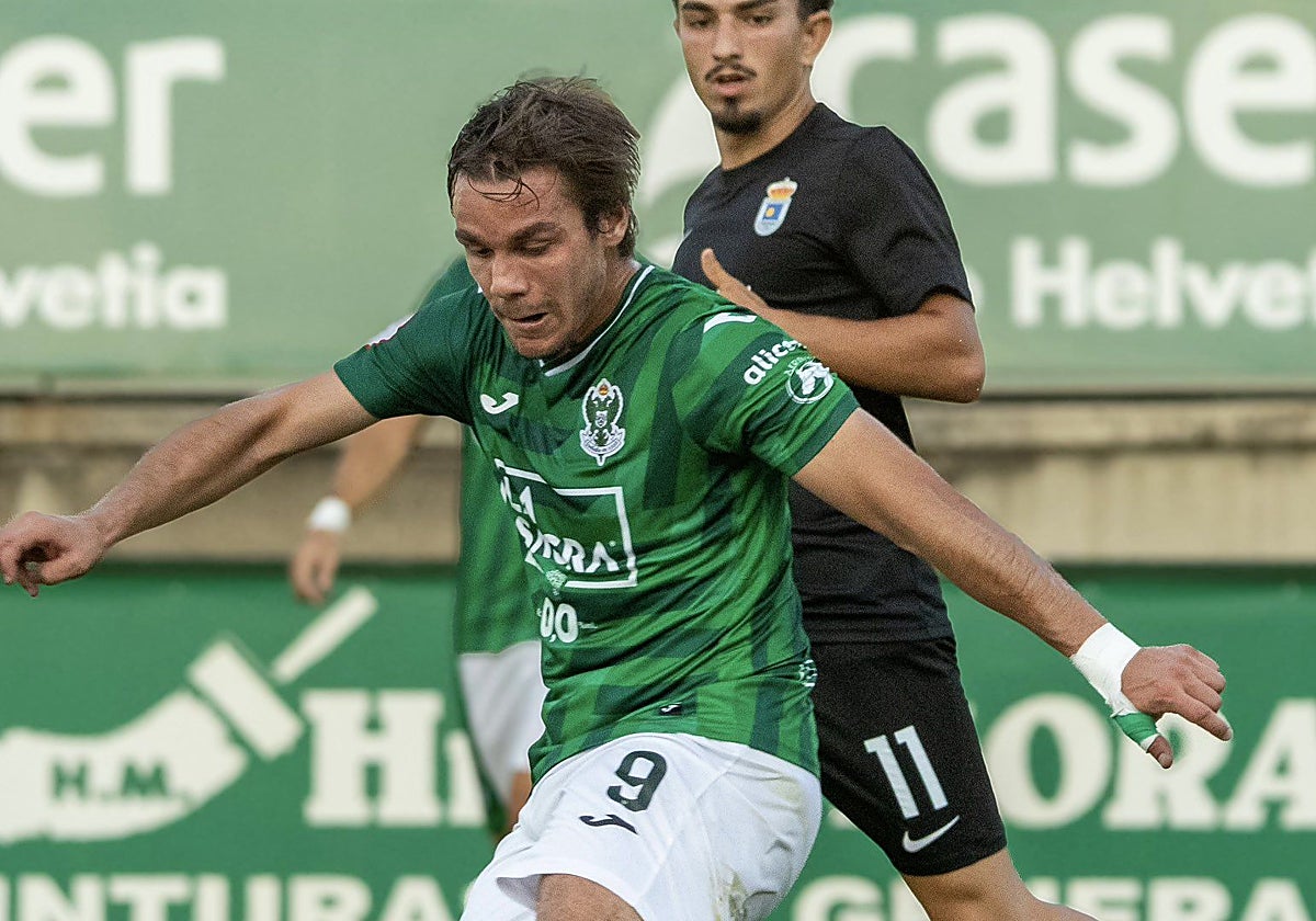 Luis Molina fue el autor de dos goles del CD Toledo