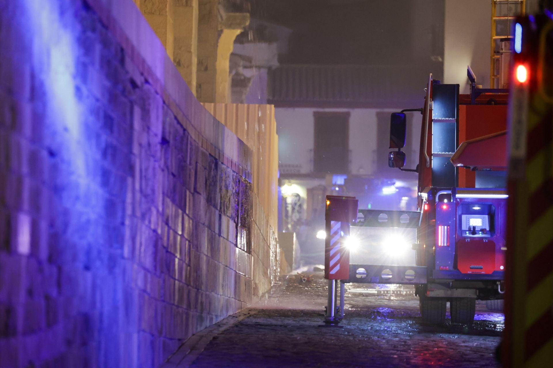Las imágenes del inquietante incendio en la Mezquita de Córdoba
