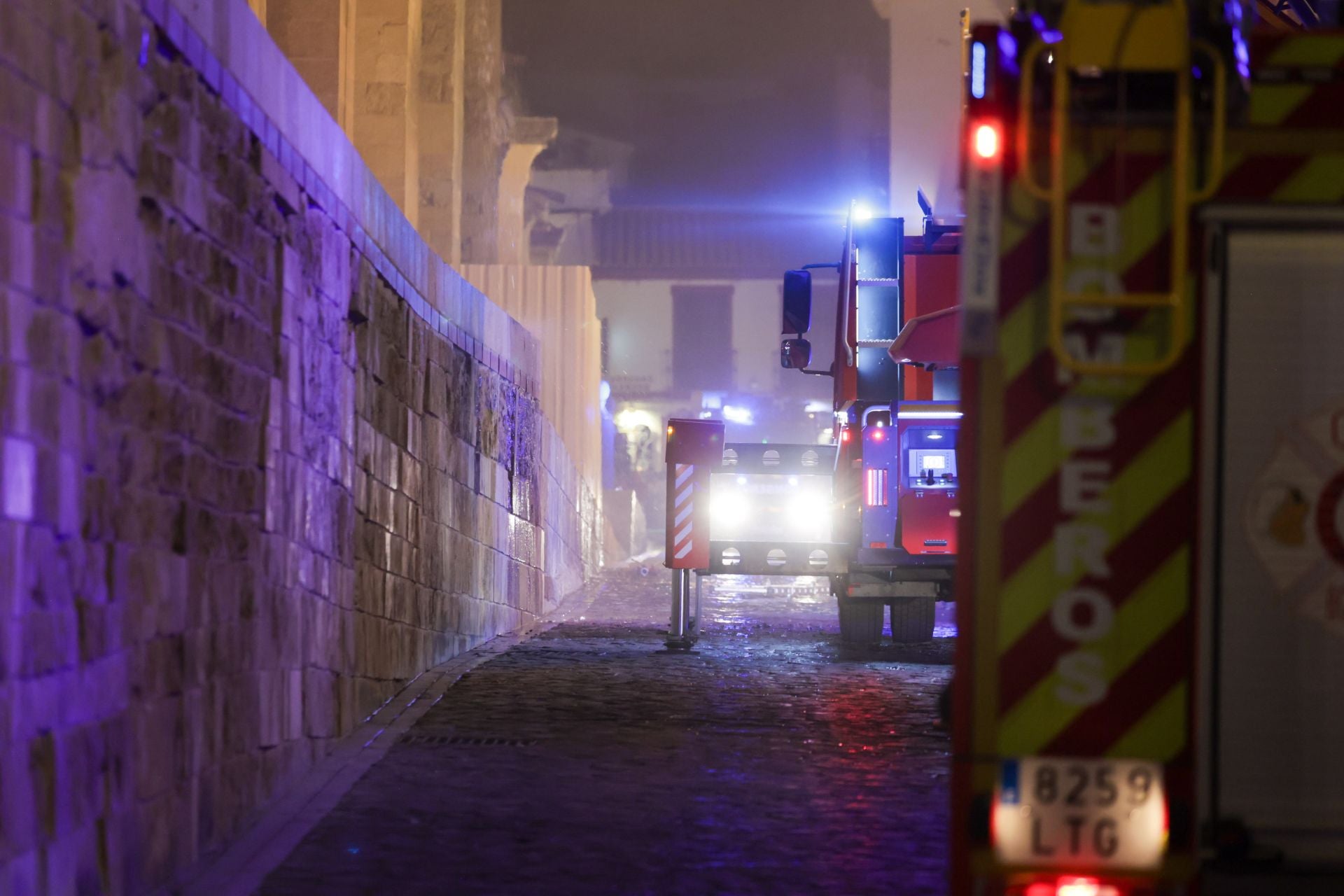 Las imágenes del inquietante incendio en la Mezquita de Córdoba