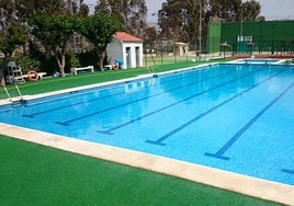 Muere un anciano de 76 años ahogado en una piscina de Alicante