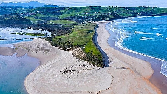 Esta playa de Cantabria es una de las más bonitas del mundo, según National Geographic: dónde está y cómo llegar