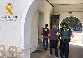 Detenido en Valladolid por robar una furgoneta con las llaves puestas y aparecer calcinada en una tierra agrícola