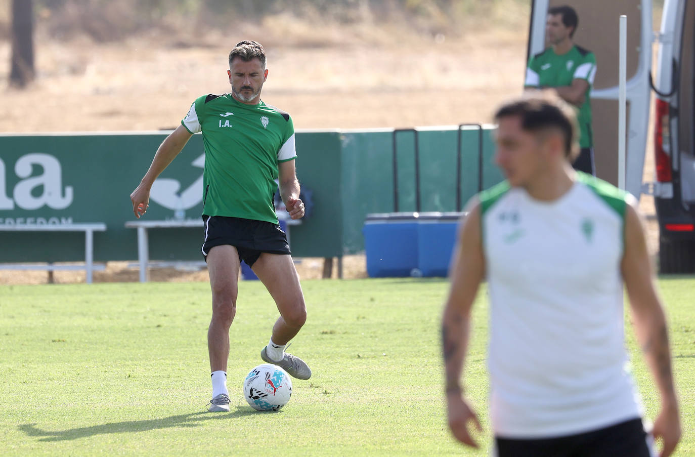 Las imágenes del Córdoba CF preparando ya su debú liguero en Gijón