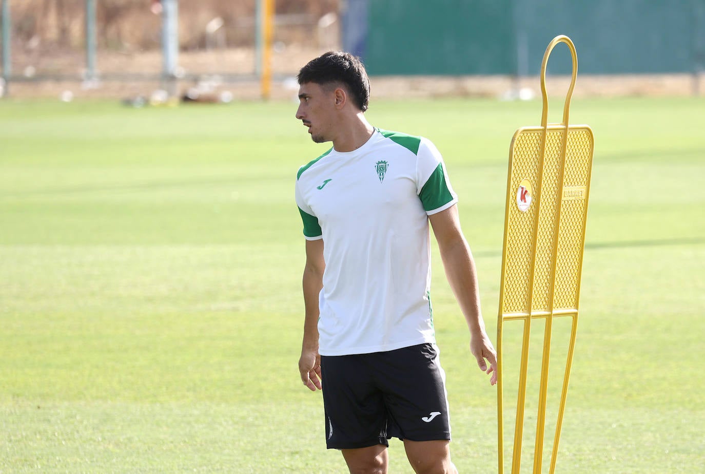 Las imágenes del Córdoba CF preparando ya su debú liguero en Gijón