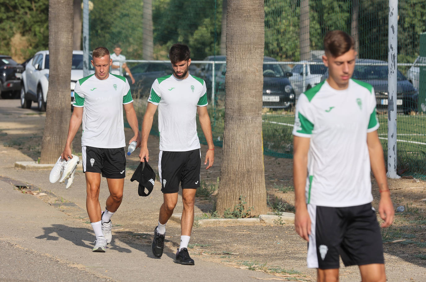 Las imágenes del Córdoba CF preparando ya su debú liguero en Gijón