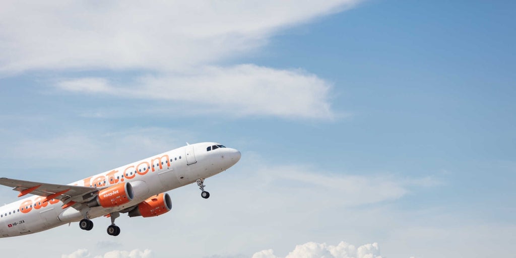 Los aeropuertos valencianos pulverizan récords mientras el Gobierno se niega a ampliarlos como el de Barcelona
