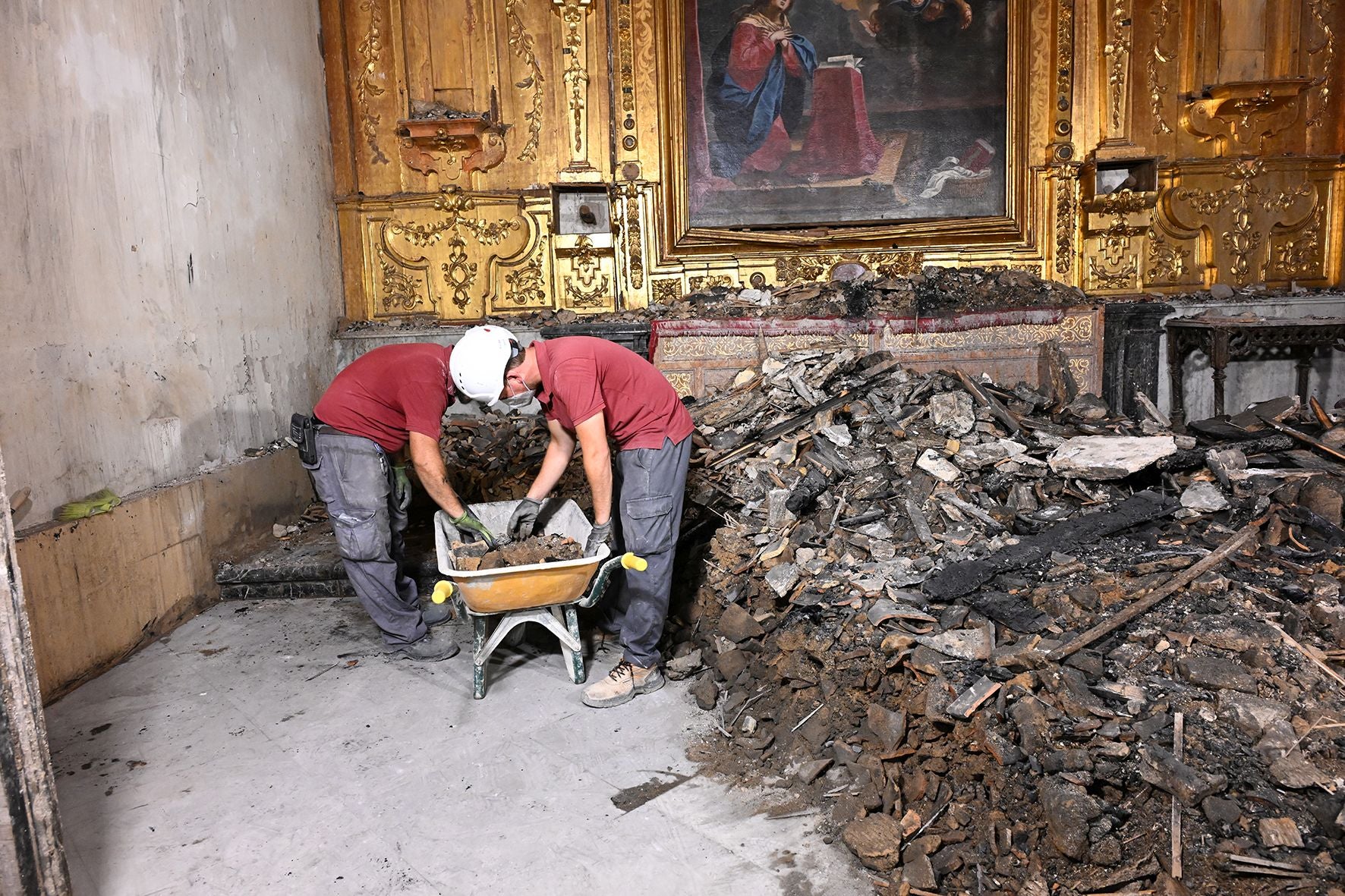 Así avanzan las obras en el interior de la Mezquita de Córdoba tras el incendio