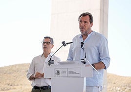 Óscar Puente niega haberse «cachondeado de los incendios» y dice que «quien se ríe de la gente es quien sigue de vacaciones»