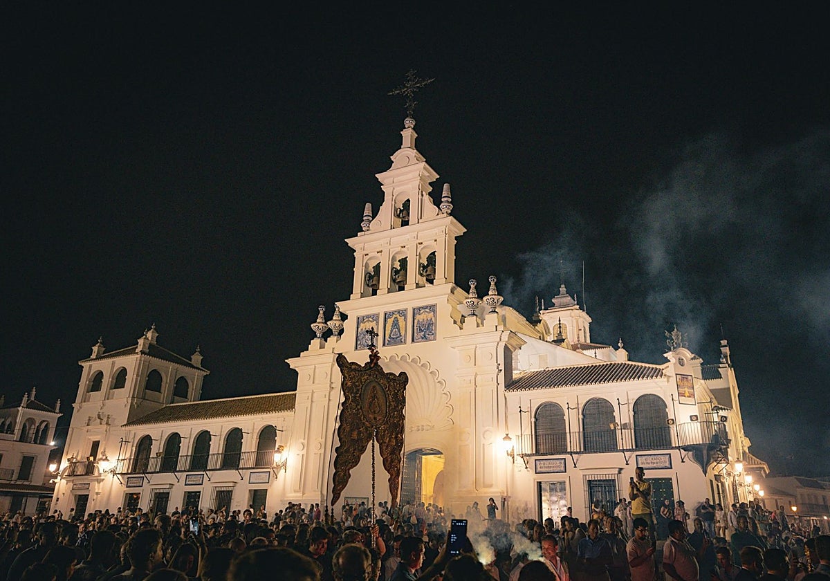Rosario de medianoche en el último Rocío Chico