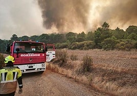 Moreno agradece a Portugal su cooperación en el incendio de Aroche y valora el «enorme» trabajo de los efectivos