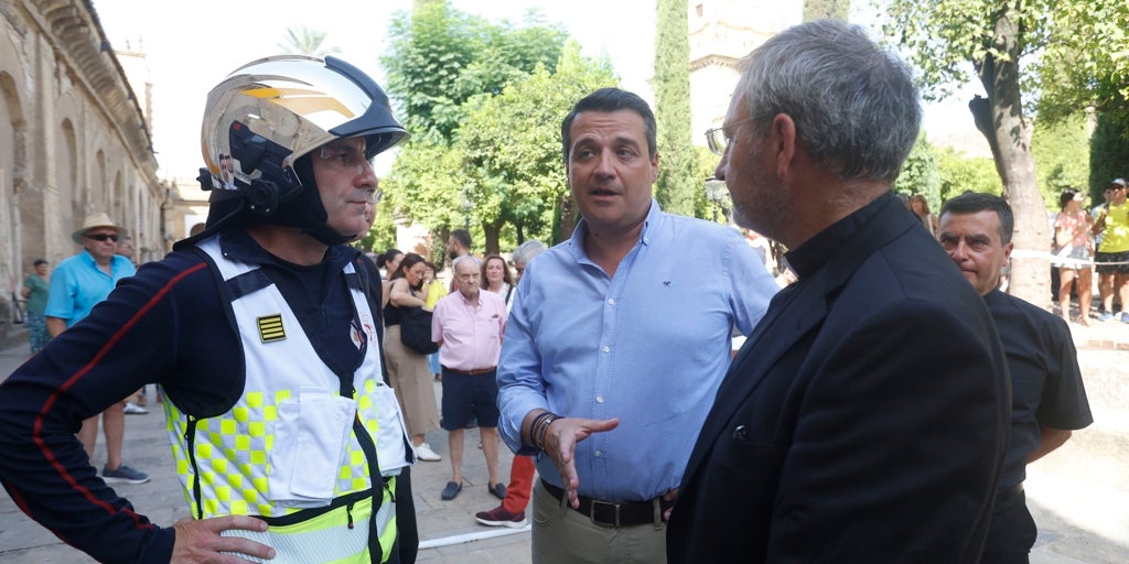 El Ayuntamiento propone a los bomberos de Córdoba como Medalla de la Ciudad