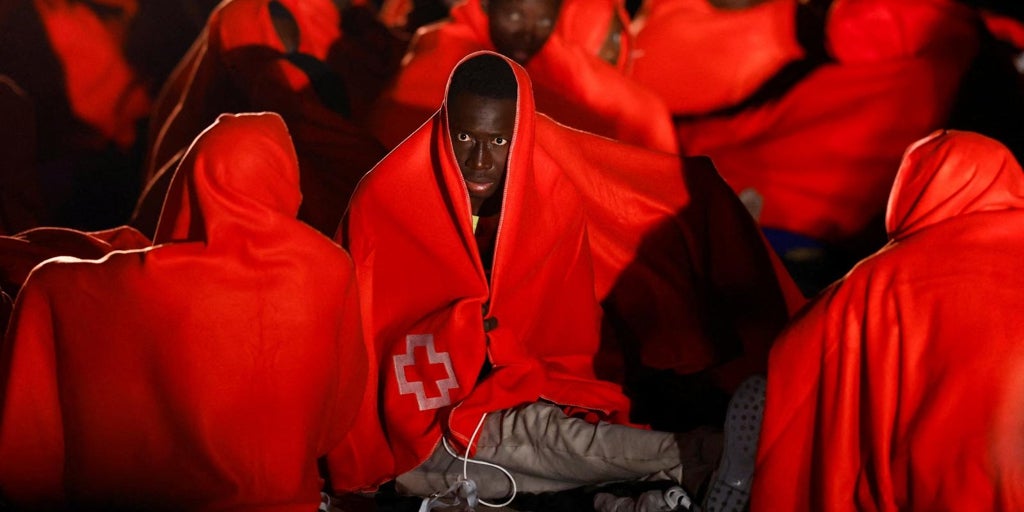 El País Vasco presiona al Gobierno y logra el traslado de inmigrantes a otras comunidades