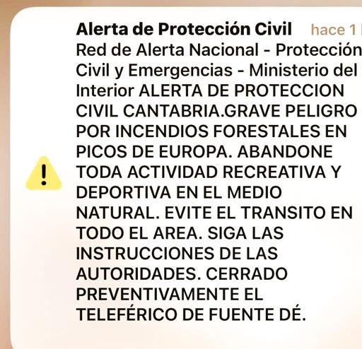Una alerta a móviles pide abandonar las actividades recreativas en el entorno de Picos de Europa ante el riesgo de incendios
