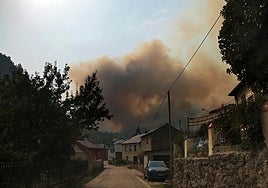 Incendios en Castilla y León: comportamiento «explosivo» y muchos frentes que atacar