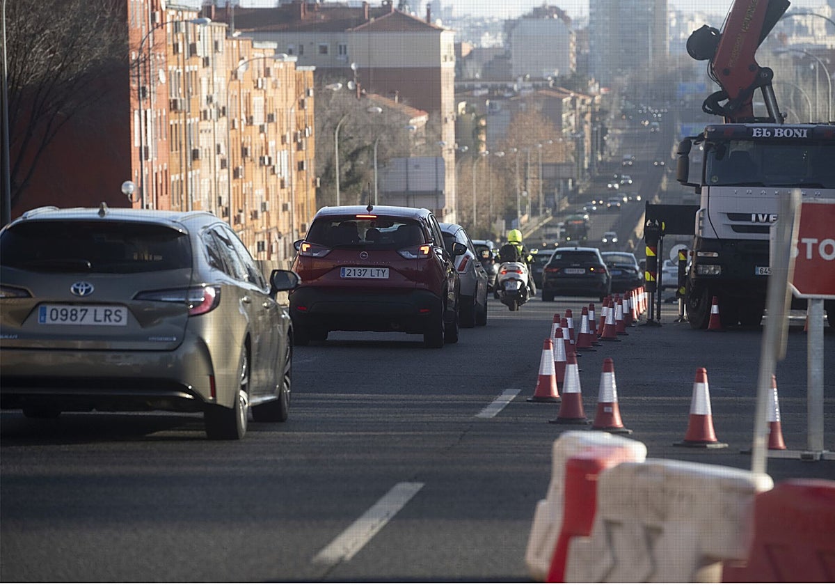 Tráfico complicado por las obras de soterramiento de la A-5