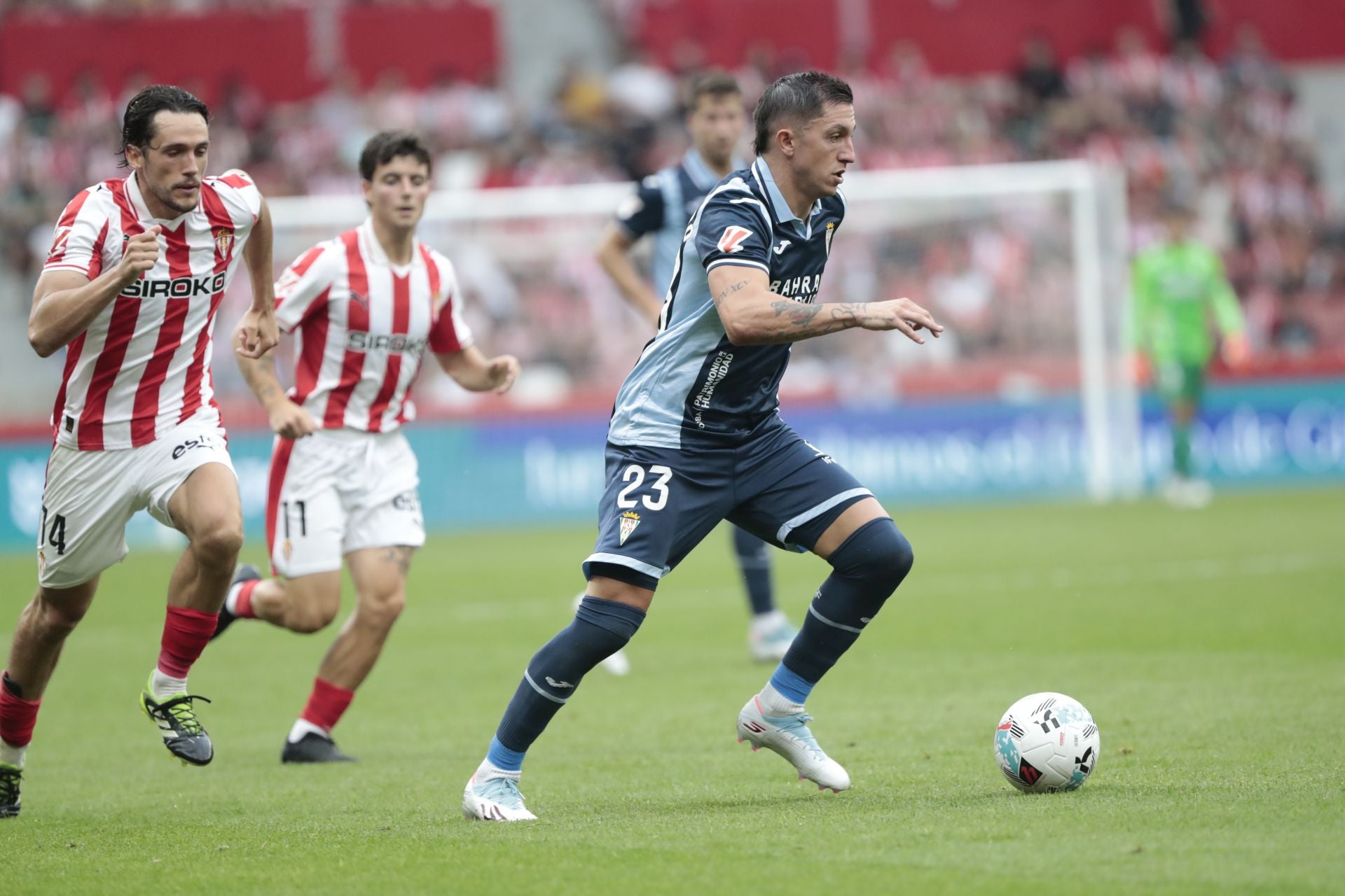 La derrota del Córdoba en Gijón, en imágenes