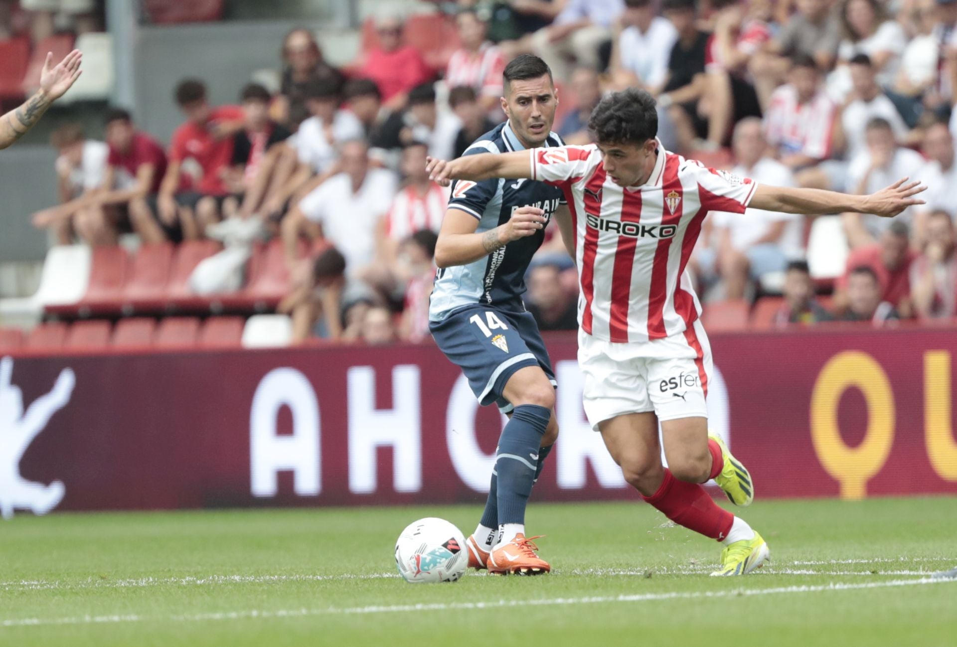 La derrota del Córdoba en Gijón, en imágenes